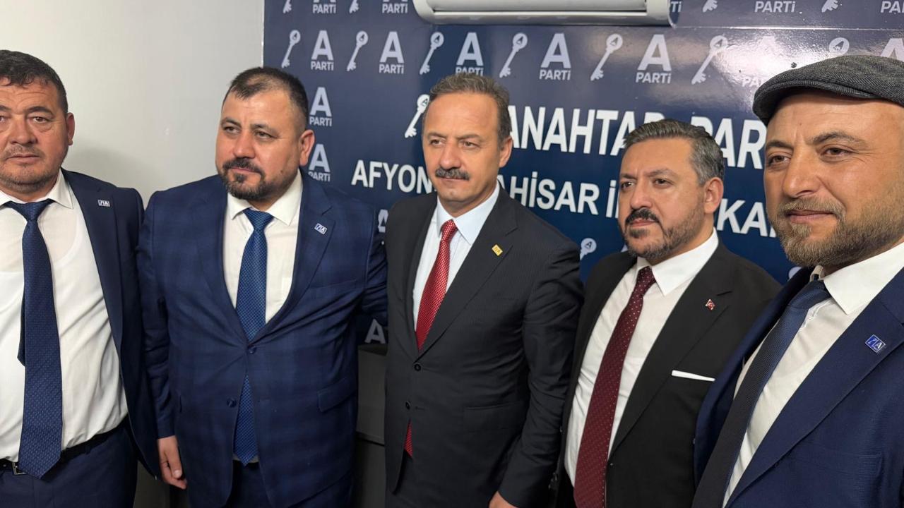 Sülümenli’de Siyasi Dengeler Değişti: 3 Kritik İsim Anahtar Parti’ye Katıldı