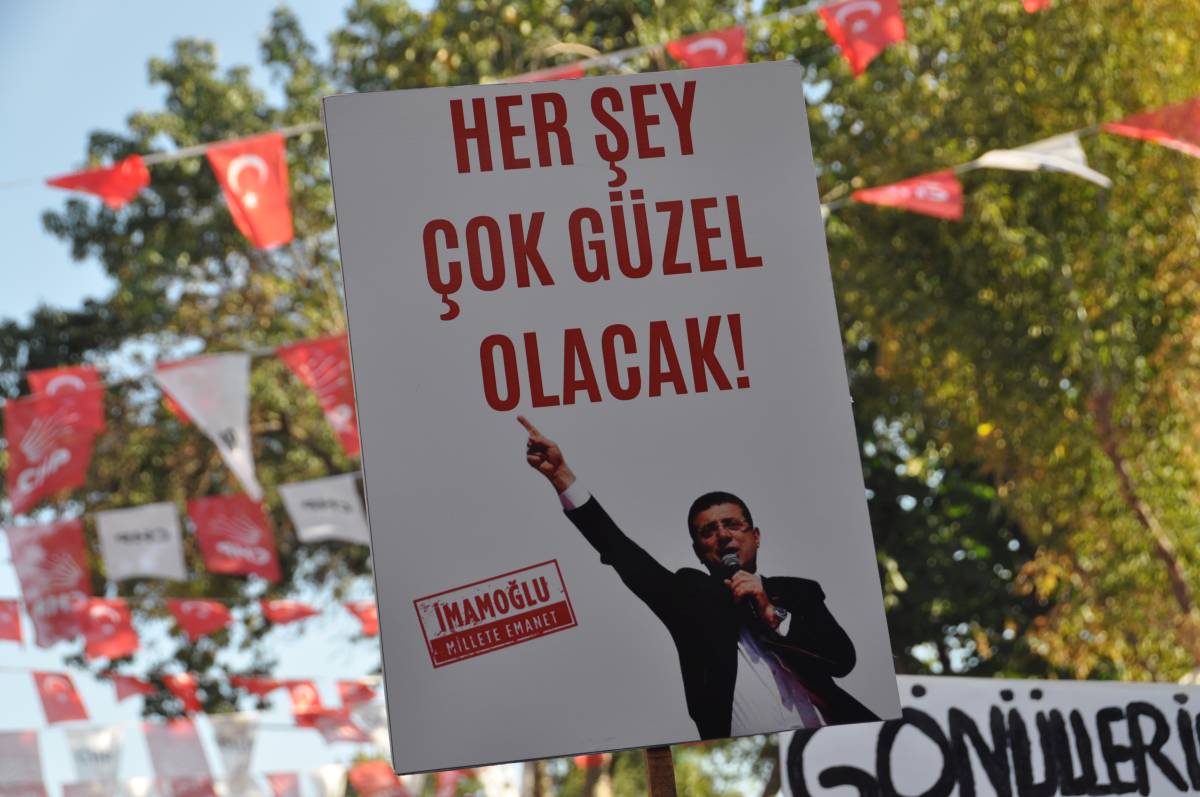 Özgür Özel Afyon Mitinginde Konuştu: “15 Kez Kaybettik Ama Küsmedik, Doğru Adayla Kazandık”