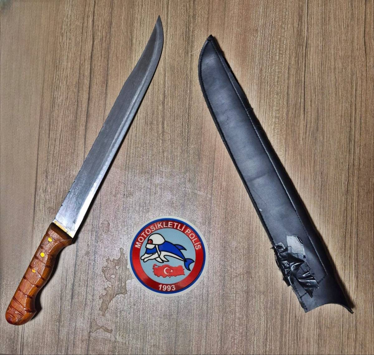 Afyon Erenler ve Hıdırlık’ta Yapılan Kontrollerde 13 Şahıs Yakalandı